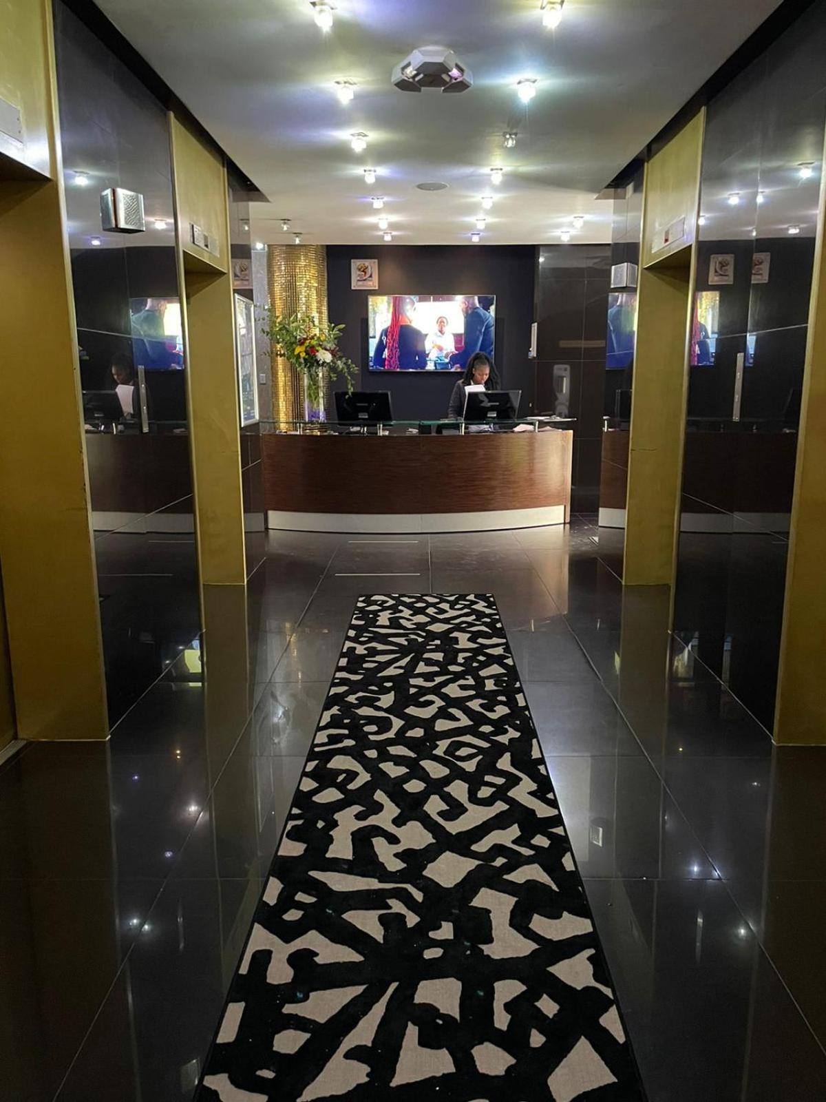 Reef Hotel Йоханнесбург Экстерьер фото